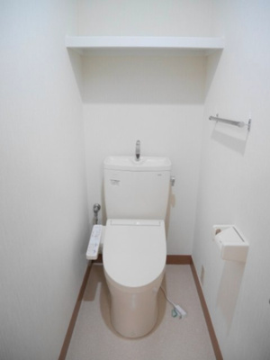 【トイレ】 | ハイツサングリーン | ※他のお部屋の写真を使用しております。実際の間取り・内装は異なりますので、あらかじめご了承ください。