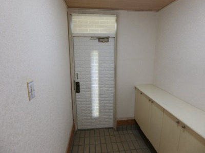 【玄関】 | ハイツ佐藤