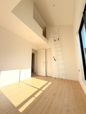 昭島市福島町全３棟　新築分譲の洋室