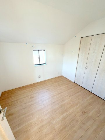 昭島市福島町全３棟　新築分譲の洋室