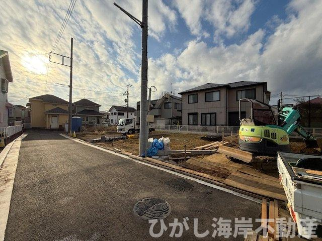 茅ヶ崎市出口町　新築戸建　　全６棟の前面道路含む現地写真|12月19日撮影　建築中　現地外観