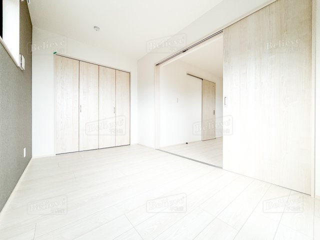 VIRIO合川の寝室|クローゼット付きの寝室です☆