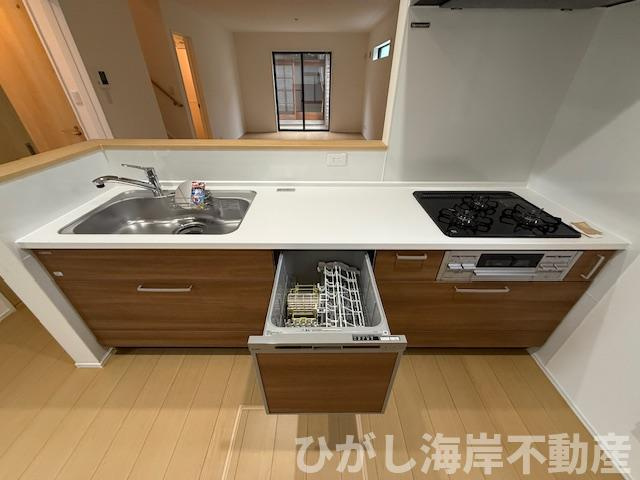 茅ヶ崎市今宿　新築戸建　全4棟　のキッチン|食洗器付きシステムキッチン
