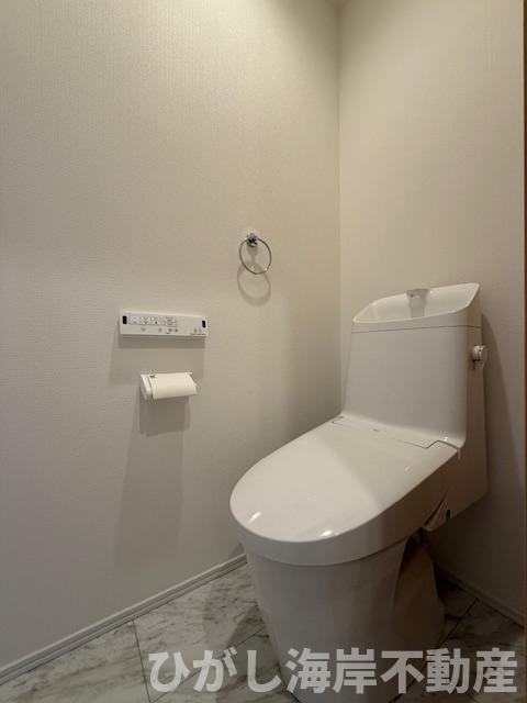 茅ヶ崎市今宿　新築戸建　全4棟　のトイレ|洗浄機能付きお手洗い