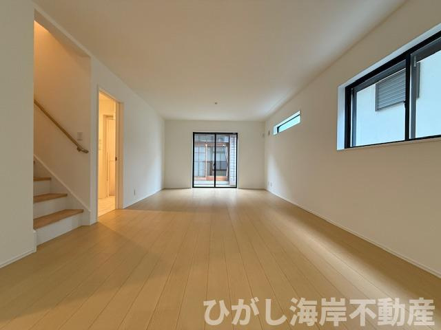 茅ヶ崎市今宿　新築戸建　全4棟　の居間・リビング|20.4帖　LDK