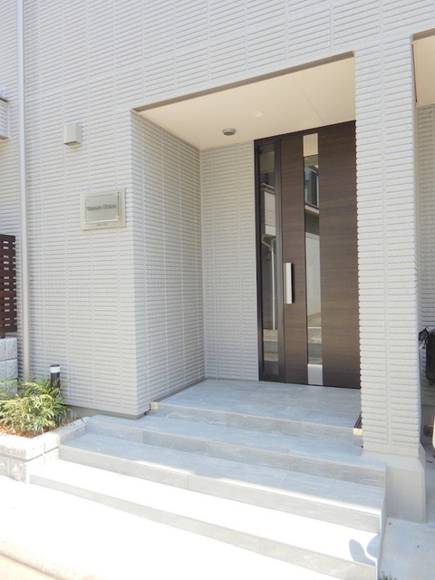 Maison Graceのエントランス