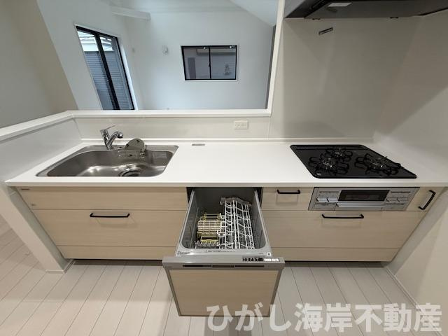 茅ヶ崎市今宿　新築戸建　全4棟　のキッチン|食洗器付きシステムキッチン