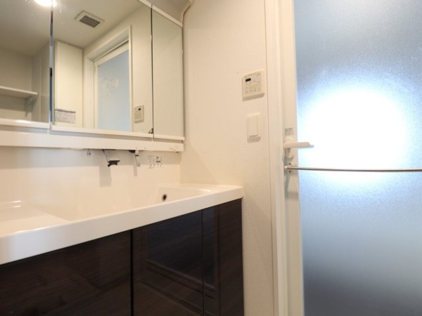 【独立洗面台】