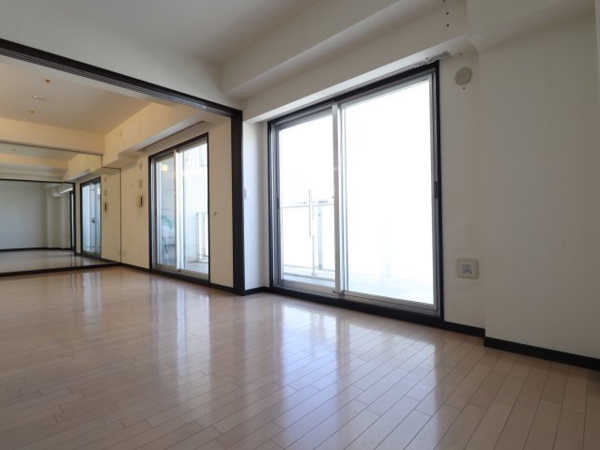 【居間・リビング】