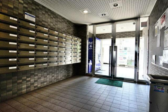 メゾン・ド・ヴィレ荻窪のエントランス