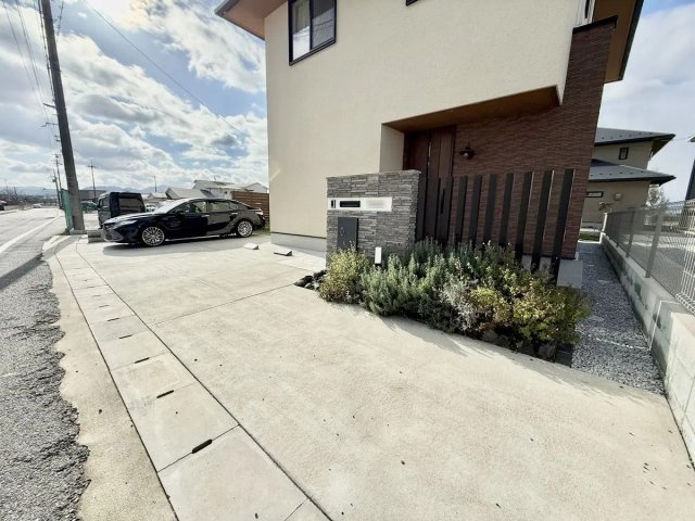 野洲市三上　中古戸建の外観