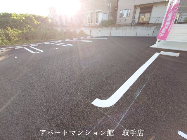 Chord arpeggioの駐車場