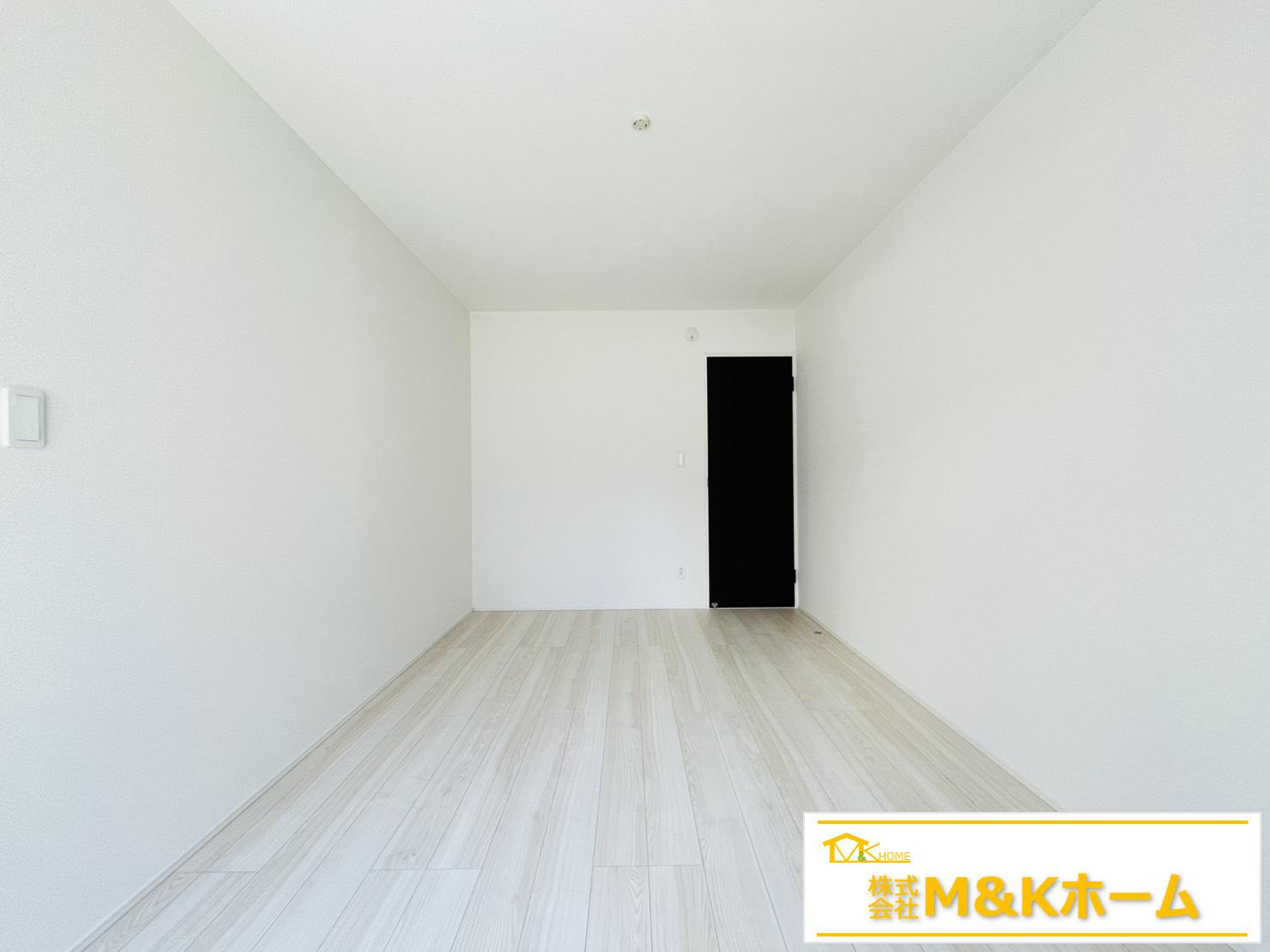 知多市南巽が丘1丁目　全1棟　1号棟の設備|ドアを開ける前に来訪者の顔を確認できるので防犯上も安心です！