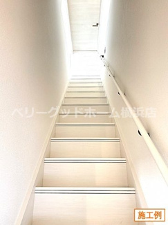【内装】 | 横浜市戸塚区深谷町　新築分譲住宅　全1棟　 | 施工例写真 階段