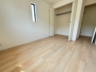 【収納】 | 東広島市西条町寺家（寺家駅）全6区画　NO1【角地】 | 2階　洋室×3　収納付きでお部屋がスッキリ広く使えます。