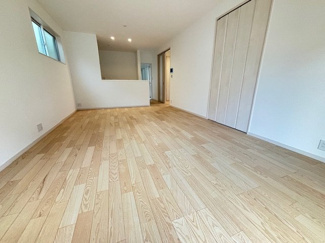 【居間・リビング】 | 廿日市市阿品２丁目（JR阿品駅）1棟 | 18帖リビング