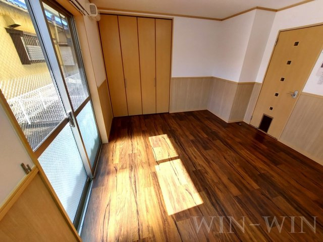 ライフイン・ビー・サークルの居間・リビング|イメージ（同建物内別部屋の写真です）