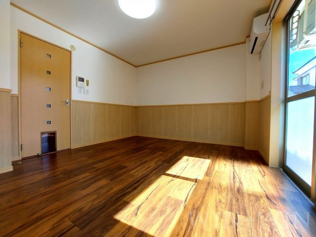 ライフイン・ビー・サークルのその他|イメージ（同建物内別部屋の写真です）