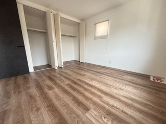 【洋室】 | 廿日市市対厳山3（宮島口駅）全3区画　B棟【63坪】【P3台】 | 2階　洋室×3　収納付きでお部屋がスッキリ広く使えます。