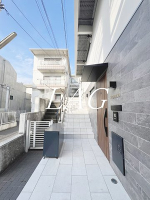 【エントランス】 | l'ete elegance下北沢 | エントランスです。