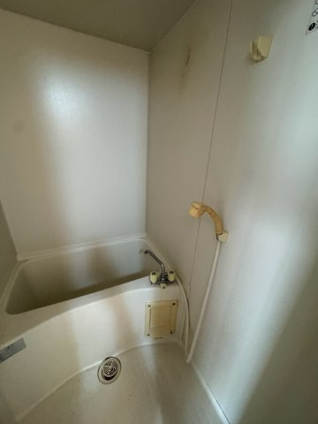 イソムラビルの浴室