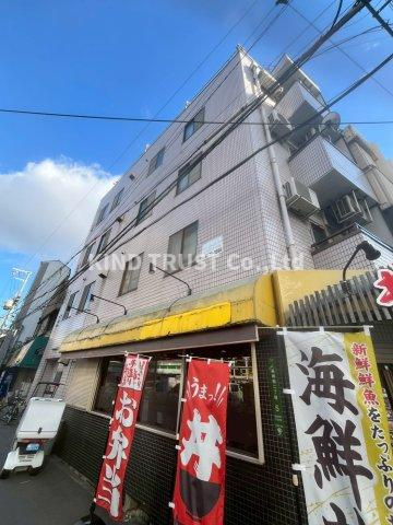 イソムラビルの外観