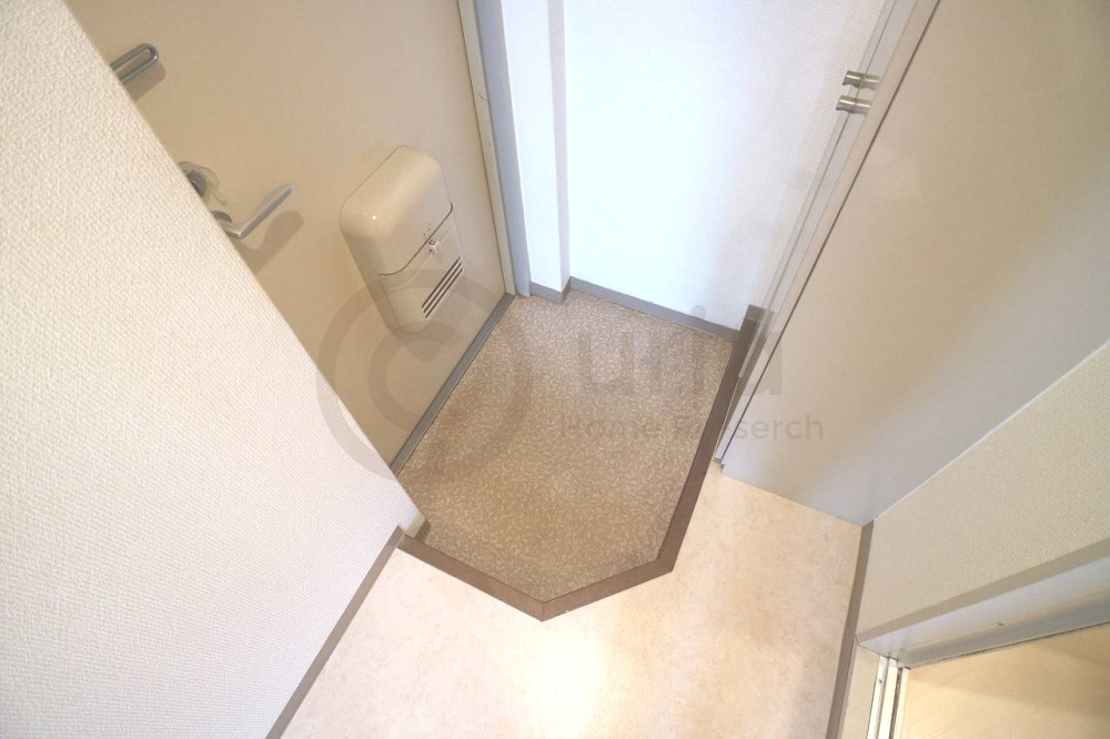 シャトラン弓木一番館の玄関