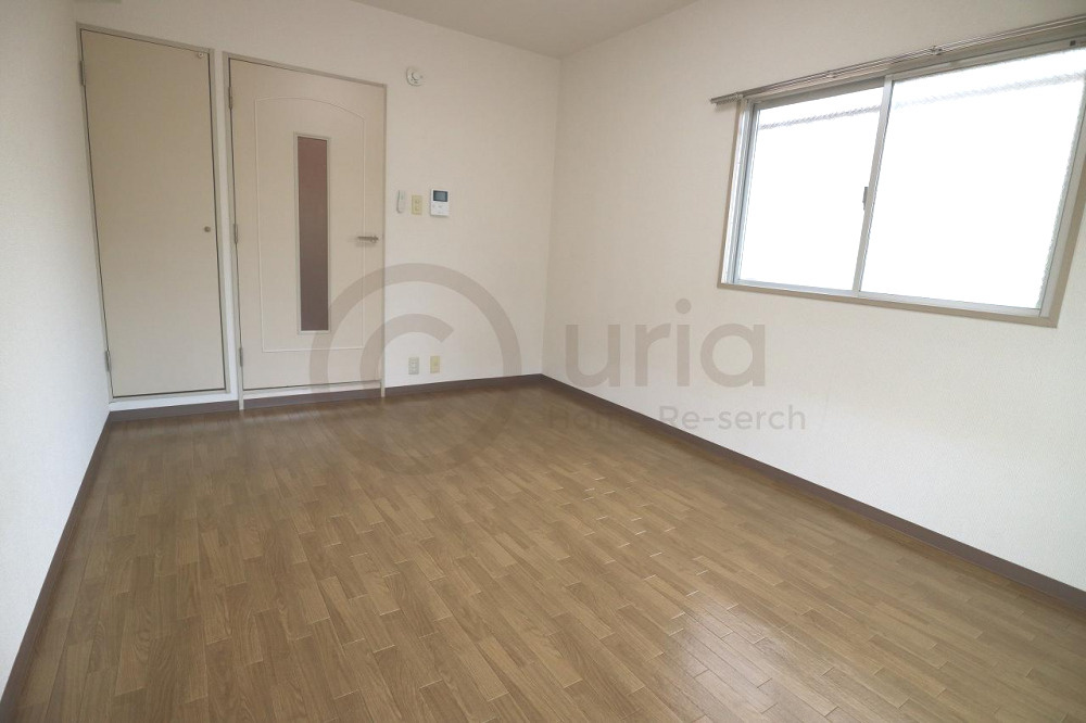 シャトラン弓木一番館の居間・リビング