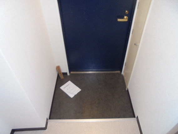 シャトレ春日野道の玄関