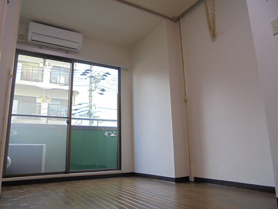 シャトレ春日野道の居間・リビング