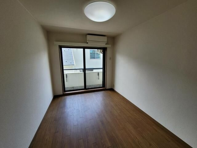 クラスタ新宿の居間・リビング