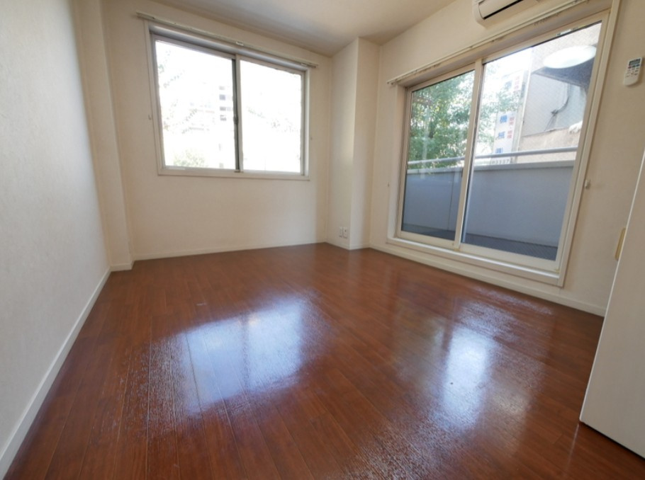 バムブーグラスの居間・リビング