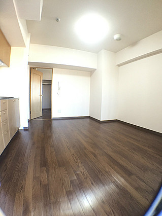 アミーグランコート三宮の居間・リビング