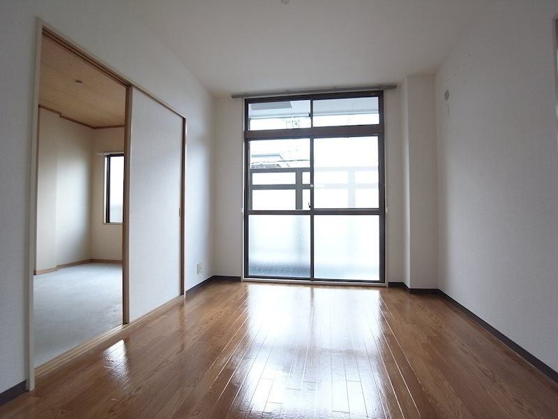 ラメゾン　アンフォレットの居間・リビング