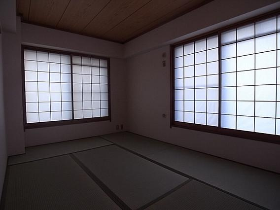 ロイヤル浜芦屋の和室