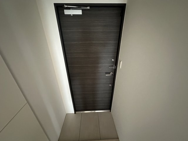 レグルス甲南山手の玄関