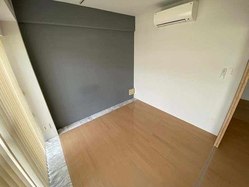 レグルス甲南山手の洋室