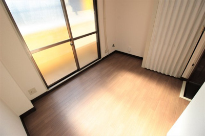 【洋室】 | エスポアール春日Ⅰ