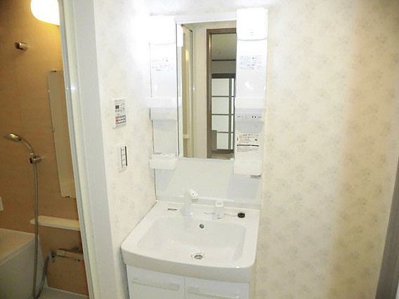 pista 中山手の洗面所