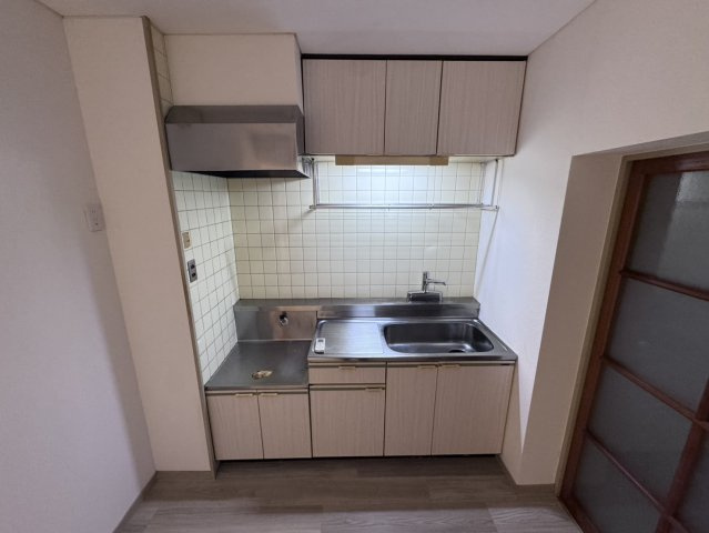 サンライズマンションのキッチン|他社様掲載物件もまとめてご紹介、ご案内可能です(^^)/