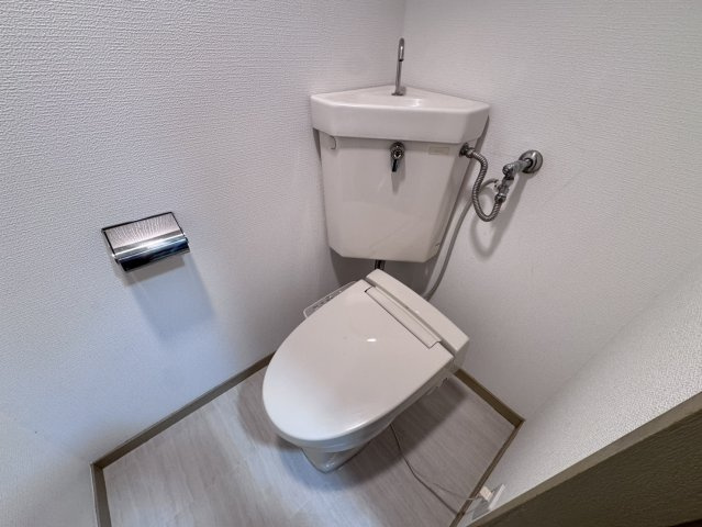 サンライズマンションのトイレ|他社様掲載物件もまとめてご紹介、ご案内可能です(^^)/