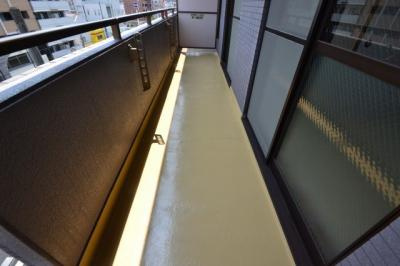 ファミリーハイツ徳井のバルコニー