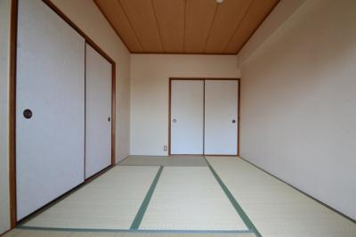 ファミリーハイツ徳井の和室