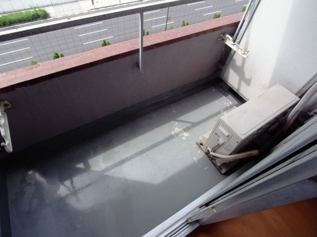 カサベラエステ三宮のバルコニー