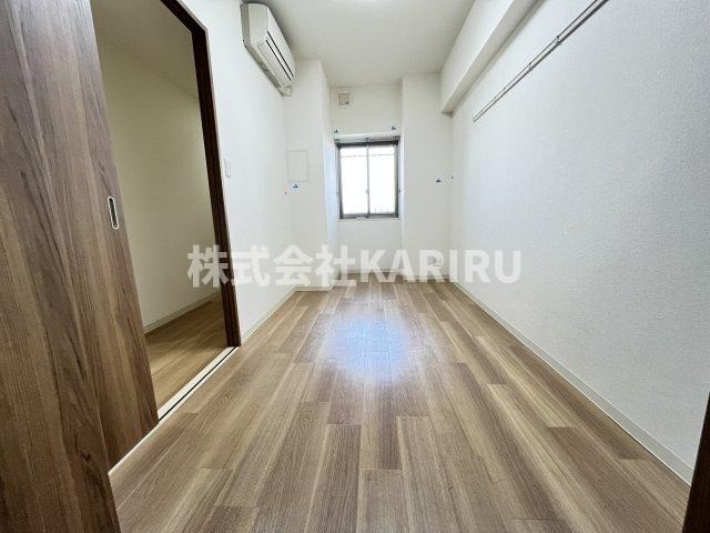 RESIDENCE MIWAの洋室|同物件別部屋の写真です。