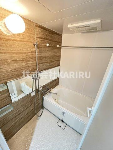 RESIDENCE MIWAの浴室|同物件別部屋の写真です。