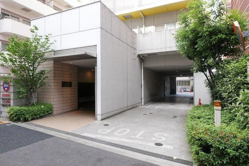 レイシス大山山手通りのエントランス