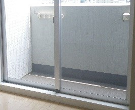 レイシス大山山手通りのバルコニー