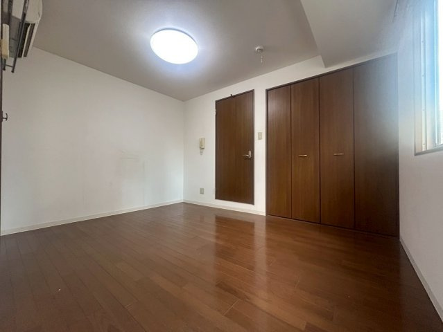 カーサゼブラ土佐堀の洋室