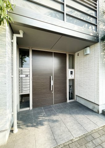 ベレオ庄町のエントランス